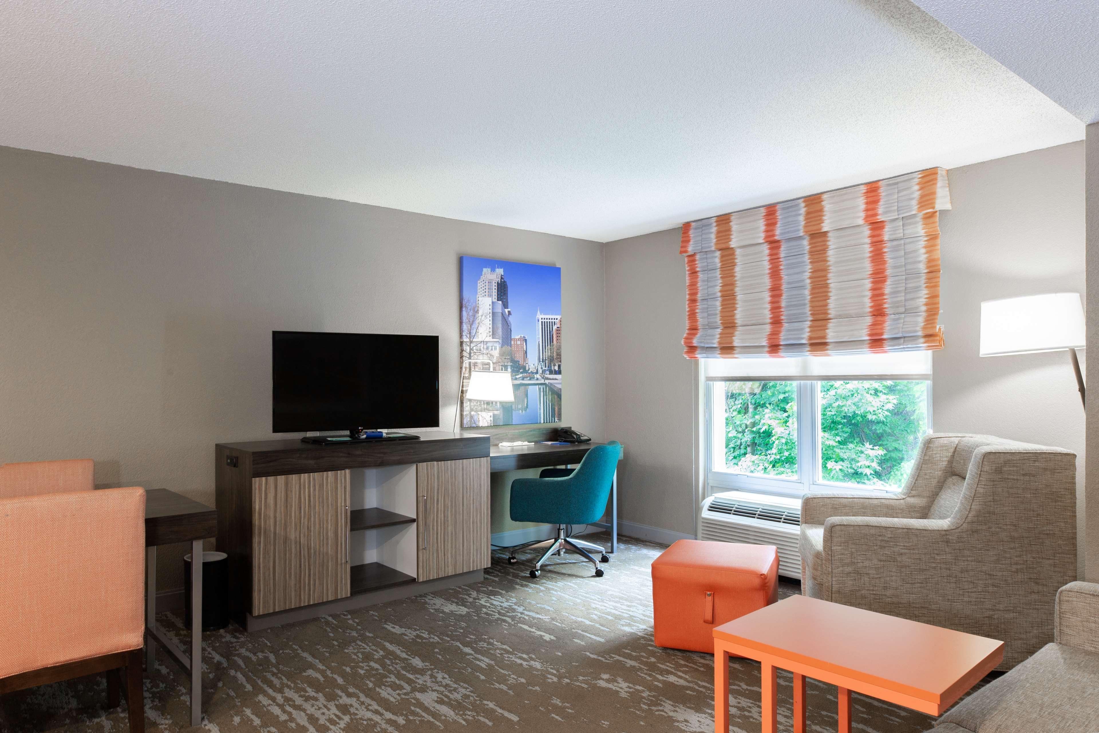 Hampton Inn & Suites Raleigh Cary Lenovo Center Zewnętrze zdjęcie