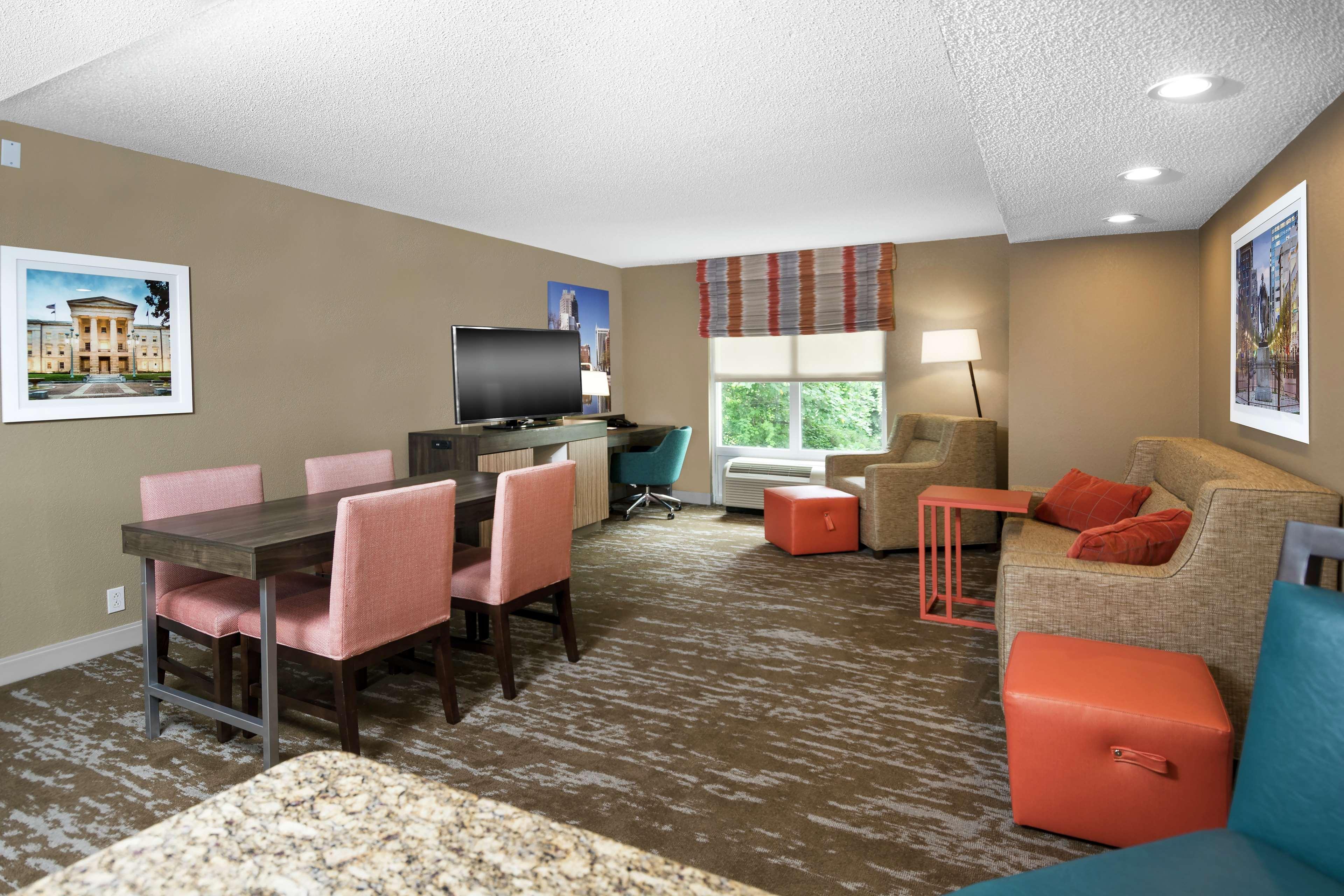 Hampton Inn & Suites Raleigh Cary Lenovo Center Zewnętrze zdjęcie
