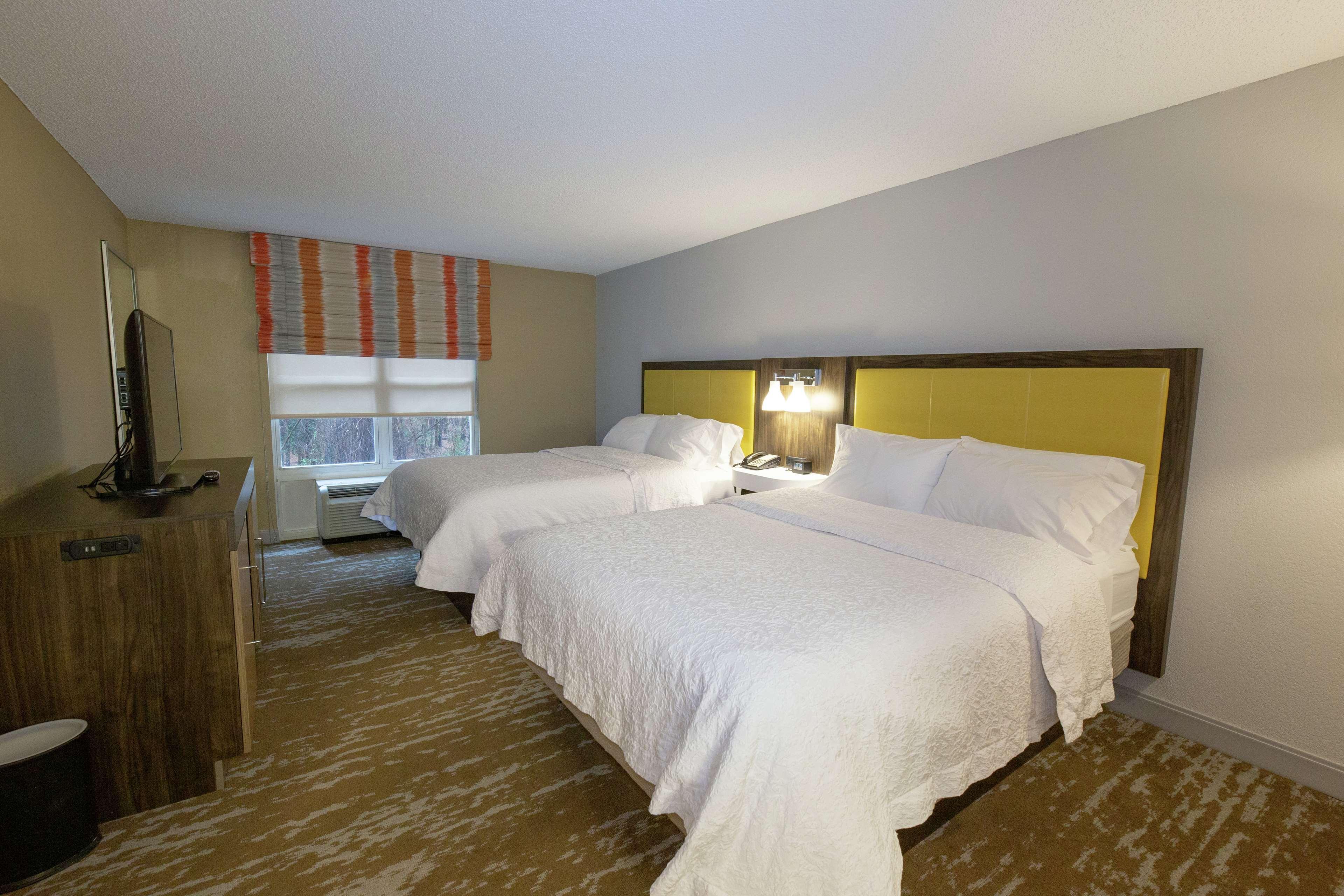 Hampton Inn & Suites Raleigh Cary Lenovo Center Zewnętrze zdjęcie