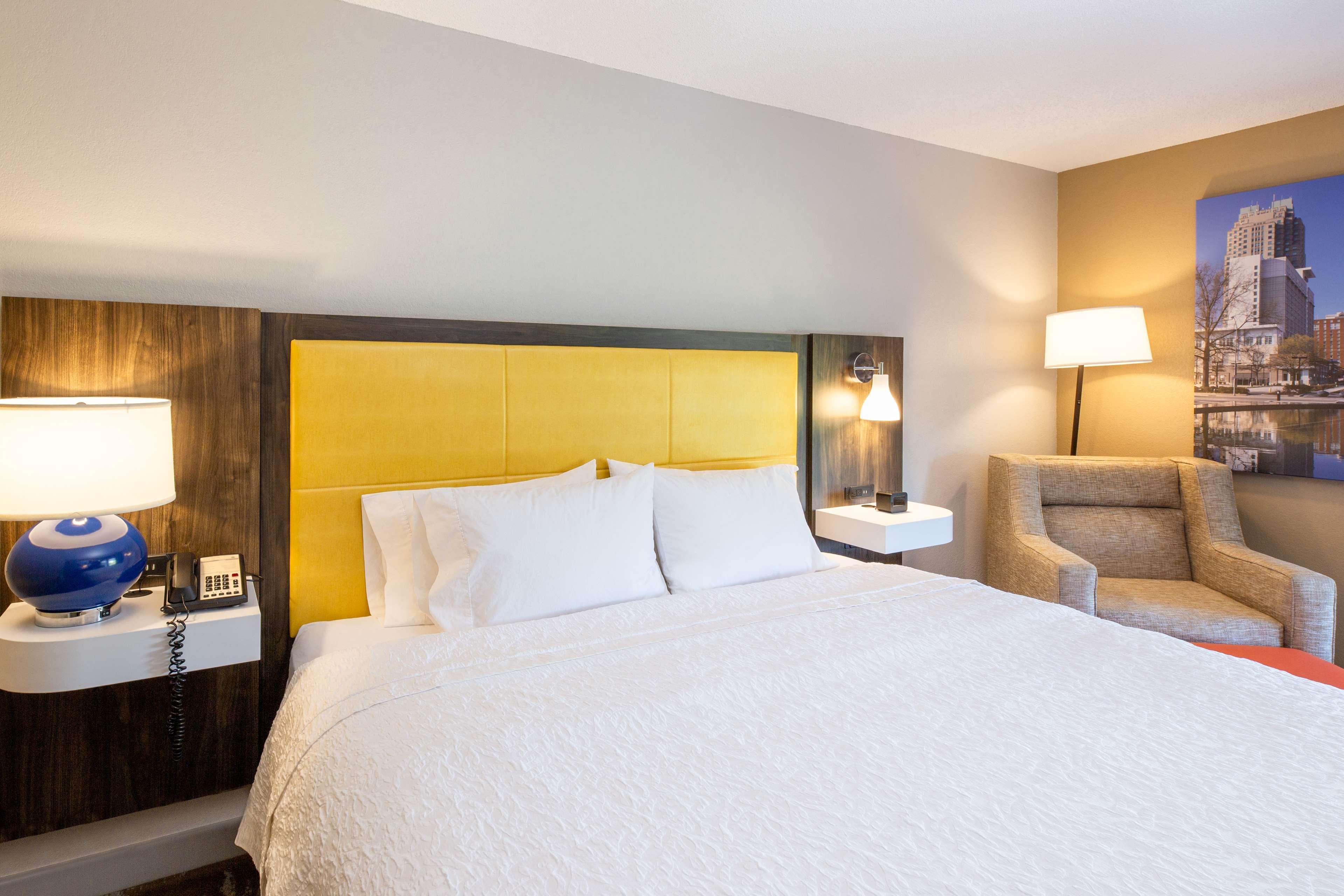 Hampton Inn & Suites Raleigh Cary Lenovo Center Zewnętrze zdjęcie