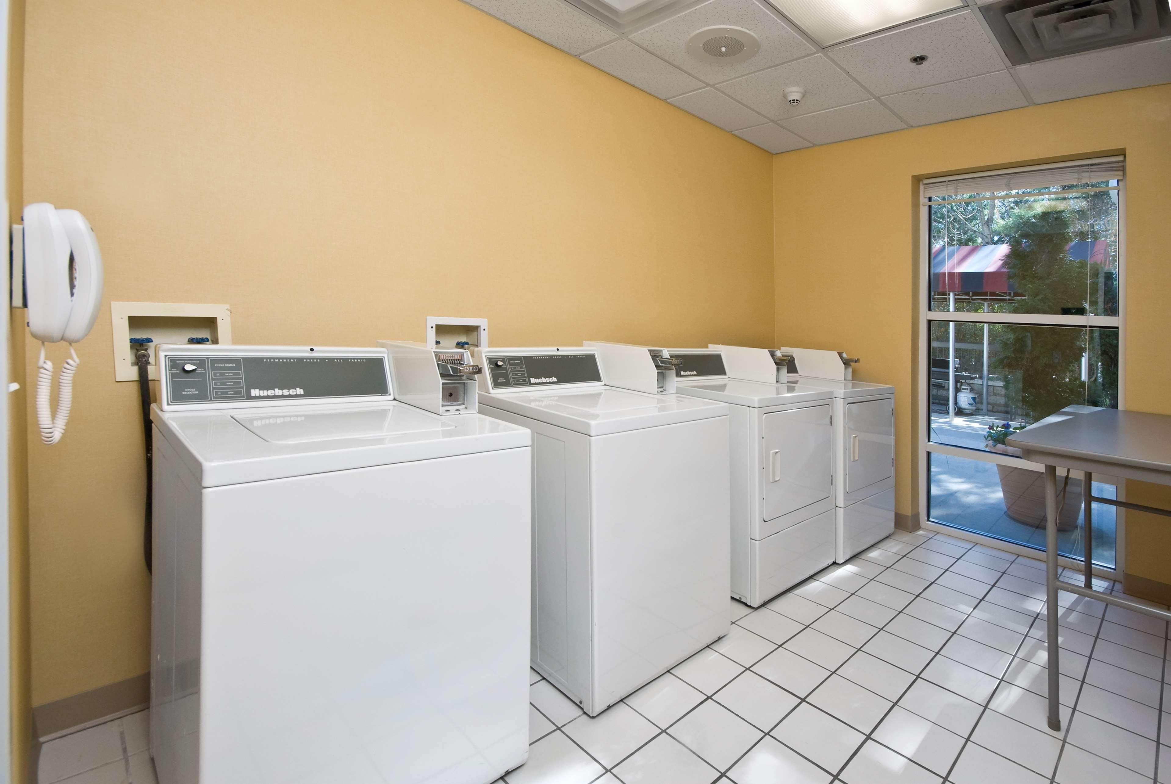 Hampton Inn & Suites Raleigh Cary Lenovo Center Zewnętrze zdjęcie