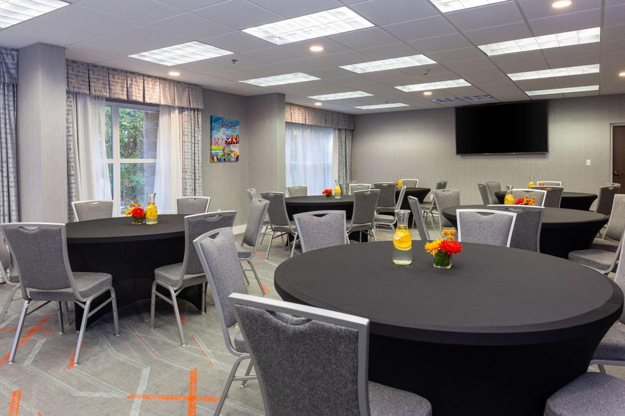 Hampton Inn & Suites Raleigh Cary Lenovo Center Zewnętrze zdjęcie