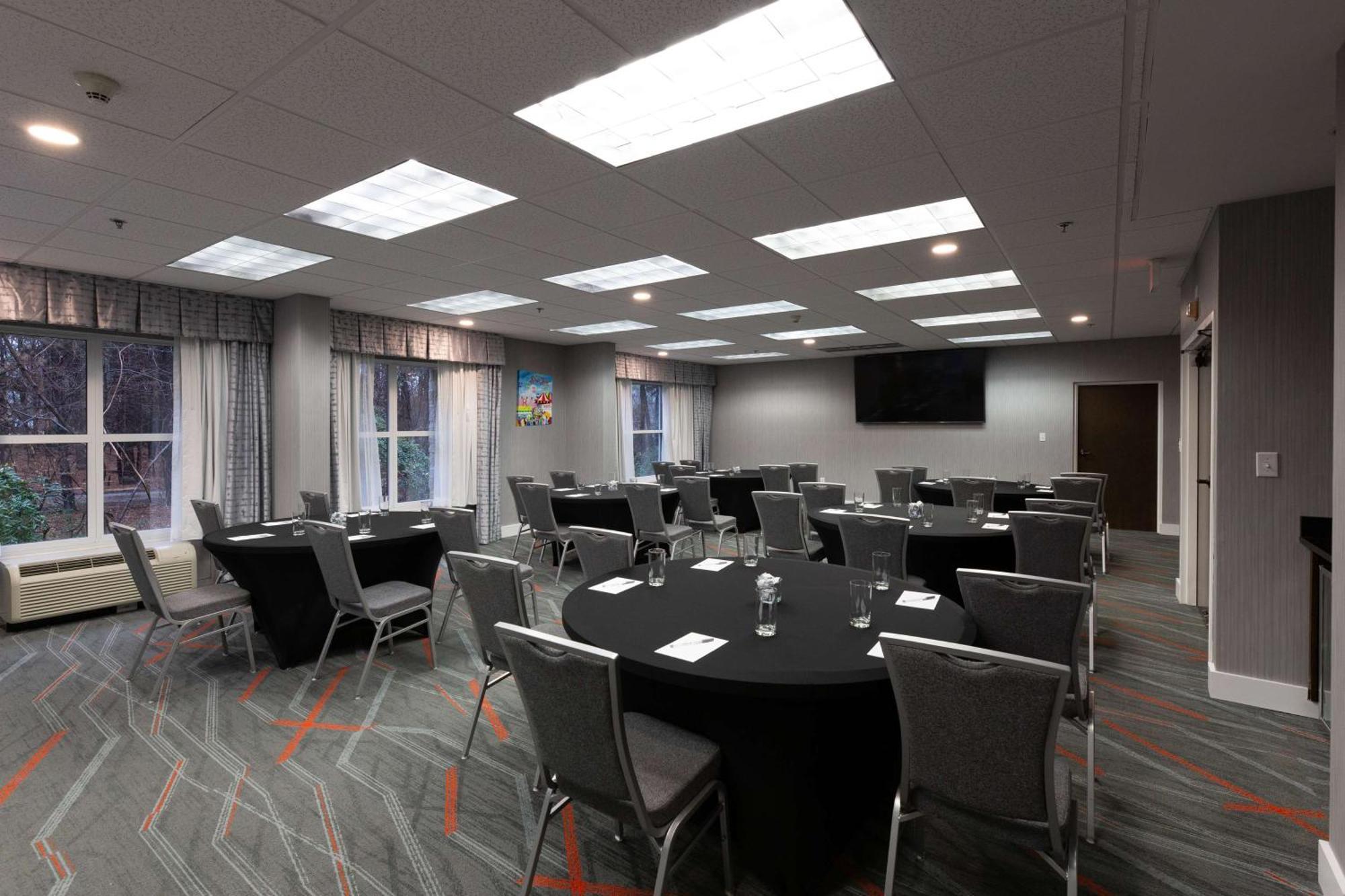 Hampton Inn & Suites Raleigh Cary Lenovo Center Zewnętrze zdjęcie