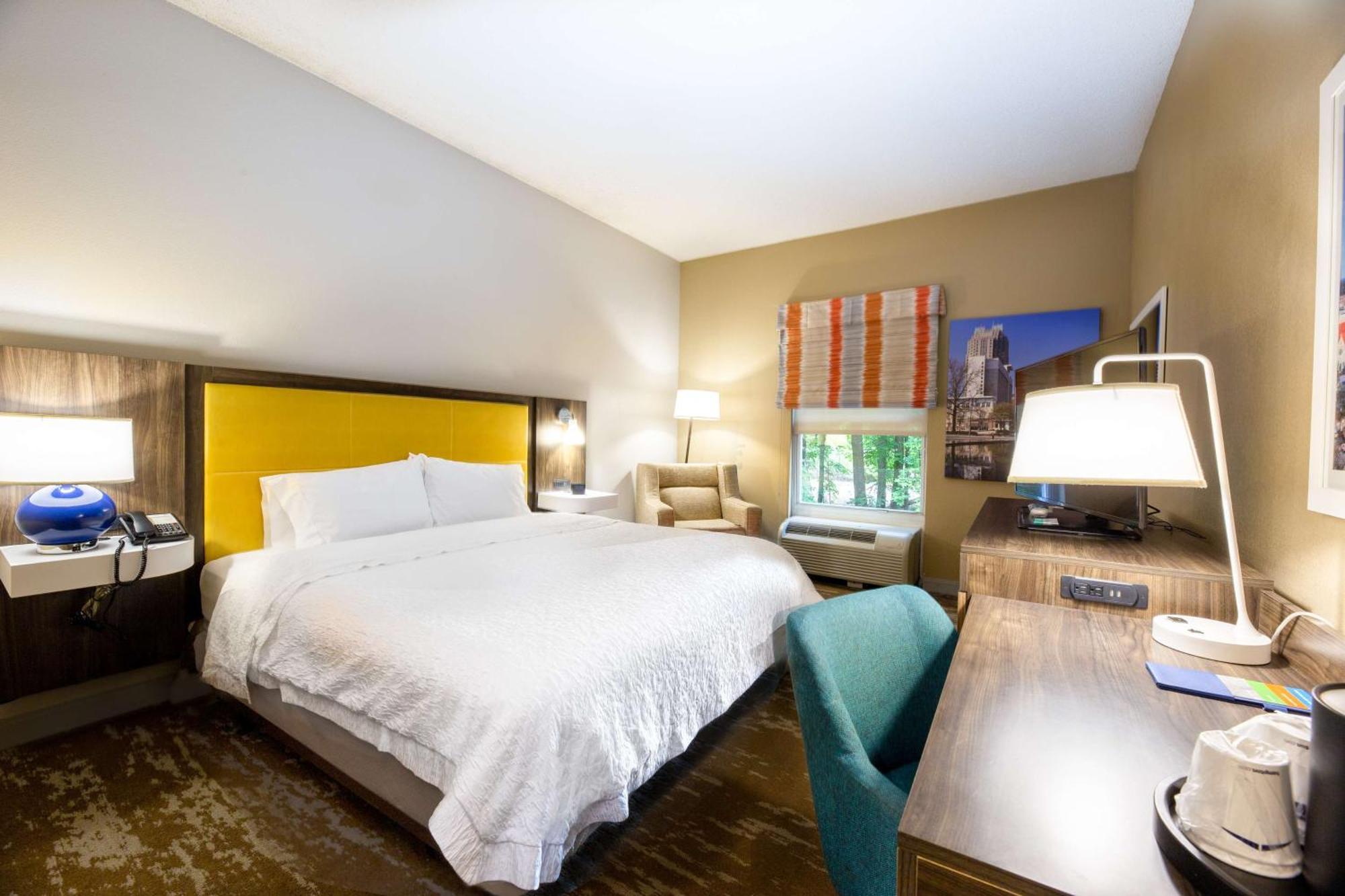 Hampton Inn & Suites Raleigh Cary Lenovo Center Zewnętrze zdjęcie